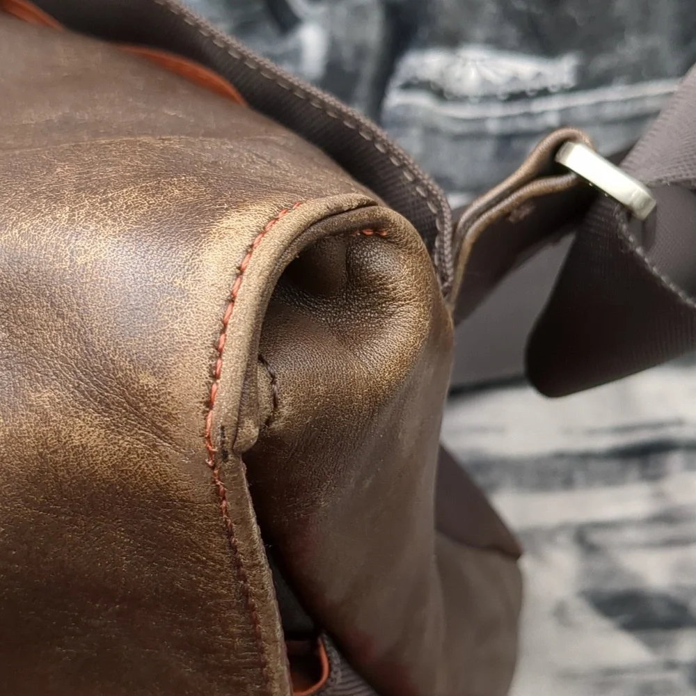 Knomo London Messenger bag